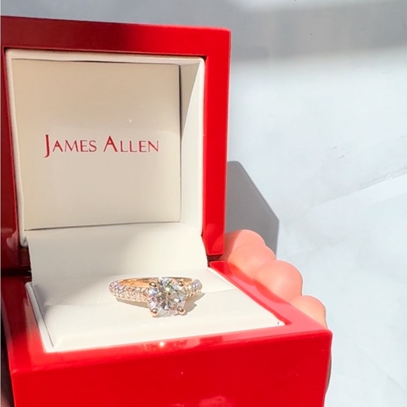 Your Boldest Yes Yet 💍  14K Rose Gold Triple Row Pavé Cathedral 🎁 - Picture 5 of 8